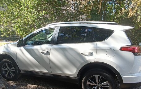 Toyota RAV4, 2017 год, 2 270 000 рублей, 6 фотография