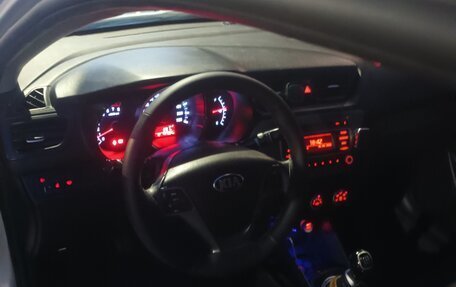 KIA Rio III рестайлинг, 2015 год, 470 000 рублей, 15 фотография