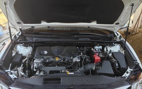 Toyota Camry, 2022 год, 3 333 333 рублей, 2 фотография