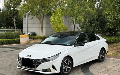 Hyundai Elantra, 2022 год, 1 320 000 рублей, 1 фотография
