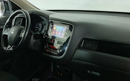 Mitsubishi Outlander III рестайлинг 3, 2019 год, 1 561 000 рублей, 22 фотография