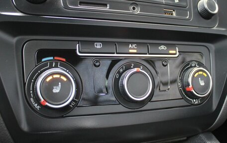 Volkswagen Jetta VI, 2014 год, 1 019 000 рублей, 14 фотография