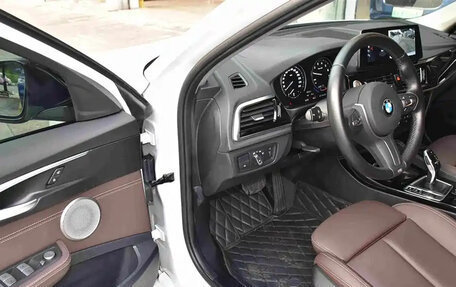 BMW 1 серия, 2022 год, 1 300 000 рублей, 6 фотография