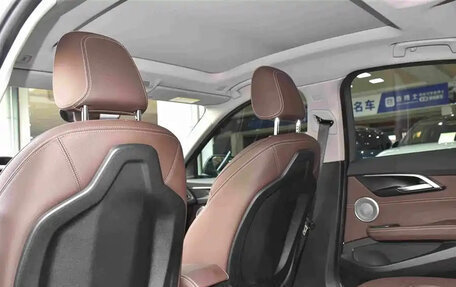 BMW 1 серия, 2022 год, 1 300 000 рублей, 9 фотография