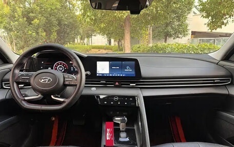 Hyundai Elantra, 2022 год, 1 320 000 рублей, 14 фотография