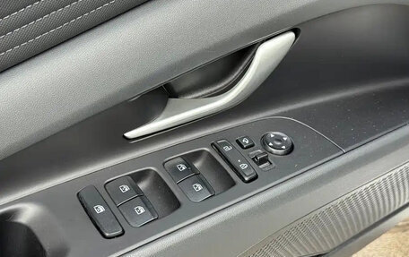 Hyundai Elantra, 2022 год, 1 320 000 рублей, 17 фотография