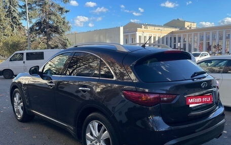 Infiniti QX70, 2016 год, 2 380 000 рублей, 4 фотография
