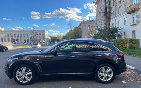 Infiniti QX70, 2016 год, 2 380 000 рублей, 9 фотография