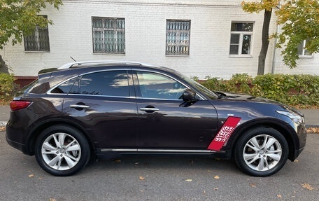 Infiniti QX70, 2016 год, 2 380 000 рублей, 14 фотография