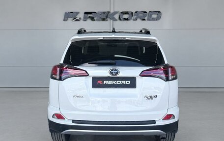 Toyota RAV4, 2016 год, 2 329 000 рублей, 5 фотография