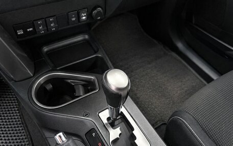Toyota RAV4, 2016 год, 2 329 000 рублей, 12 фотография
