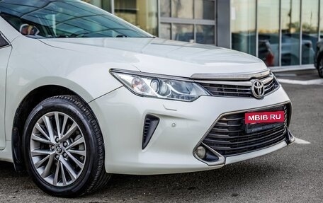 Toyota Camry, 2016 год, 2 198 000 рублей, 10 фотография
