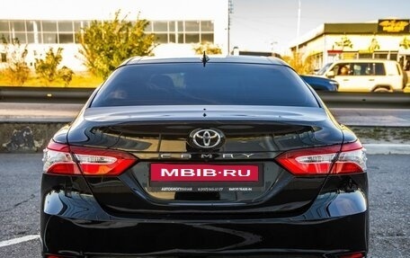 Toyota Camry, 2018 год, 2 648 000 рублей, 6 фотография
