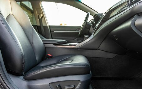 Toyota Camry, 2018 год, 2 648 000 рублей, 30 фотография