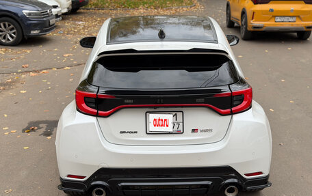 Toyota Yaris, 2024 год, 4 900 000 рублей, 12 фотография