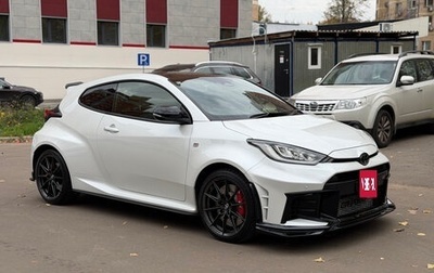 Toyota Yaris, 2024 год, 4 900 000 рублей, 1 фотография