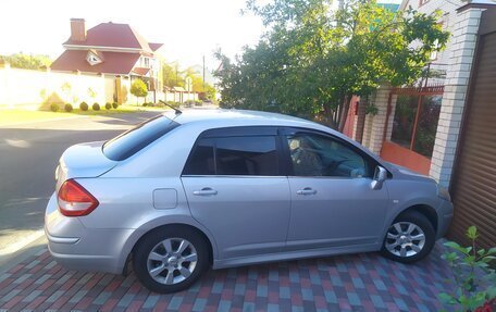 Nissan Tiida, 2011 год, 950 000 рублей, 1 фотография