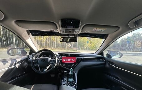 Toyota Camry, 2019 год, 2 500 000 рублей, 6 фотография