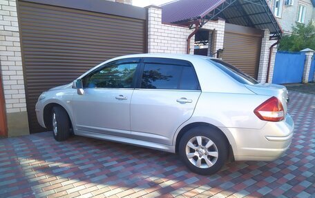 Nissan Tiida, 2011 год, 950 000 рублей, 3 фотография