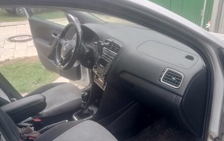Volkswagen Polo VI (EU Market), 2017 год, 1 050 000 рублей, 2 фотография