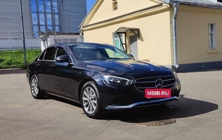 Mercedes-Benz E-Класс, 2021 год, 2 600 000 рублей, 2 фотография