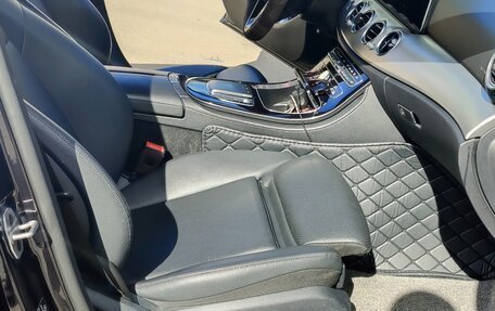 Mercedes-Benz E-Класс, 2021 год, 2 600 000 рублей, 8 фотография