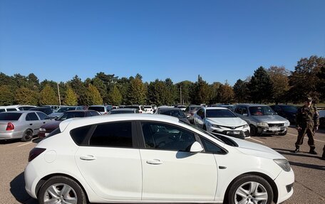 Opel Astra J, 2012 год, 660 000 рублей, 2 фотография