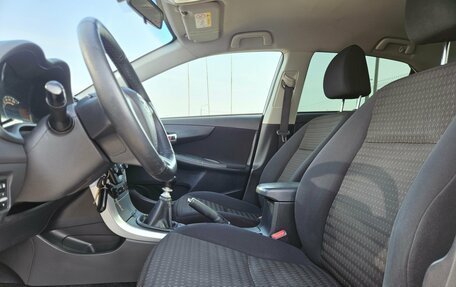 Toyota Corolla, 2012 год, 915 000 рублей, 12 фотография