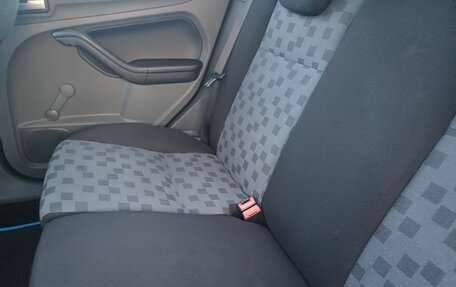 Ford Focus II рестайлинг, 2005 год, 249 000 рублей, 9 фотография