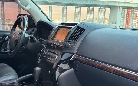Toyota Land Cruiser 200, 2008 год, 3 000 000 рублей, 28 фотография