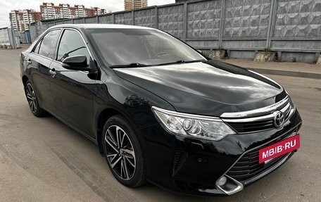 Toyota Camry, 2016 год, 2 090 000 рублей, 2 фотография
