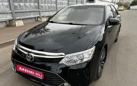 Toyota Camry, 2016 год, 2 090 000 рублей, 8 фотография