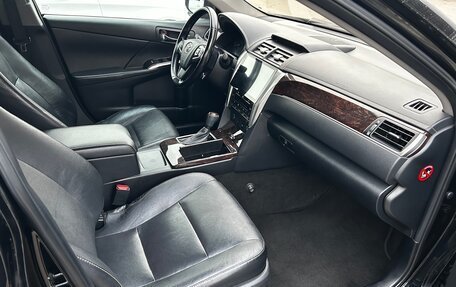 Toyota Camry, 2016 год, 2 090 000 рублей, 20 фотография