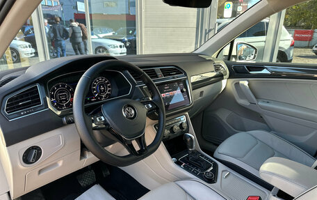 Volkswagen Tiguan II, 2017 год, 2 650 000 рублей, 8 фотография