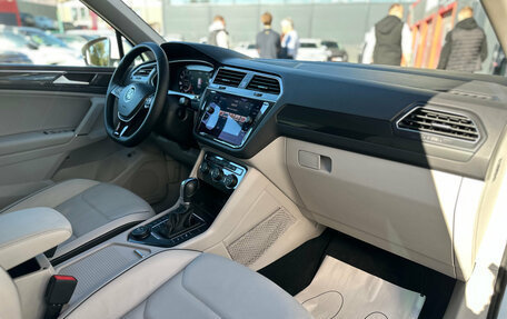 Volkswagen Tiguan II, 2017 год, 2 650 000 рублей, 16 фотография