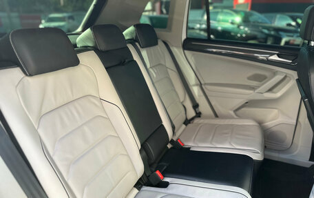 Volkswagen Tiguan II, 2017 год, 2 650 000 рублей, 15 фотография