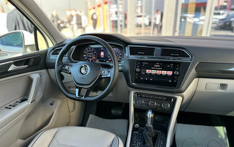 Volkswagen Tiguan II, 2017 год, 2 650 000 рублей, 25 фотография