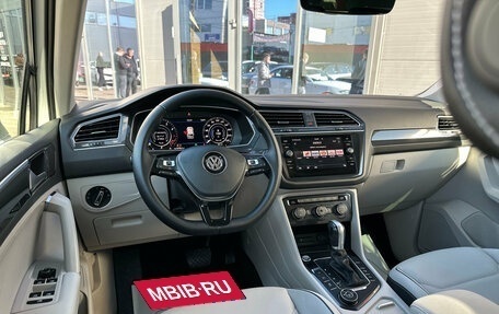 Volkswagen Tiguan II, 2017 год, 2 650 000 рублей, 26 фотография