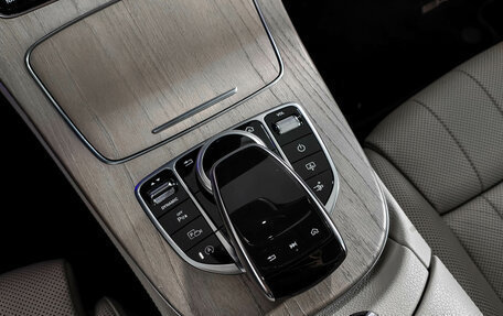 Mercedes-Benz E-Класс, 2018 год, 4 750 000 рублей, 15 фотография