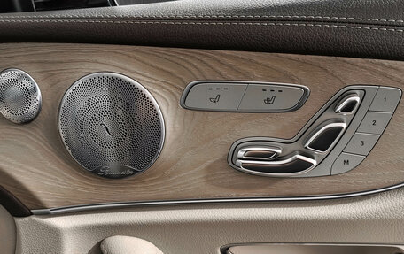 Mercedes-Benz E-Класс, 2018 год, 4 750 000 рублей, 18 фотография