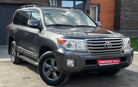 Toyota Land Cruiser 200, 2013 год, 3 540 000 рублей, 3 фотография
