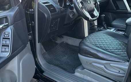 Toyota Land Cruiser Prado 150 рестайлинг 2, 2010 год, 2 650 000 рублей, 7 фотография