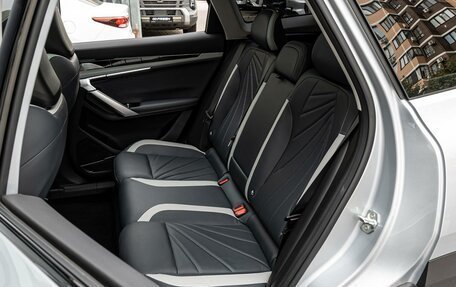 Geely Atlas, 2024 год, 2 630 000 рублей, 9 фотография