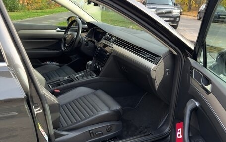 Volkswagen Passat B8 рестайлинг, 2018 год, 2 399 000 рублей, 14 фотография