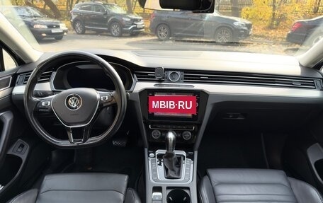 Volkswagen Passat B8 рестайлинг, 2018 год, 2 399 000 рублей, 19 фотография