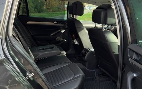 Volkswagen Passat B8 рестайлинг, 2018 год, 2 399 000 рублей, 18 фотография
