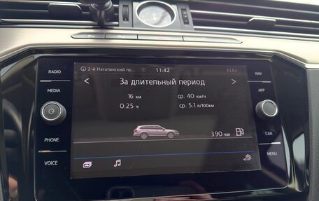 Volkswagen Passat B8 рестайлинг, 2018 год, 2 399 000 рублей, 28 фотография