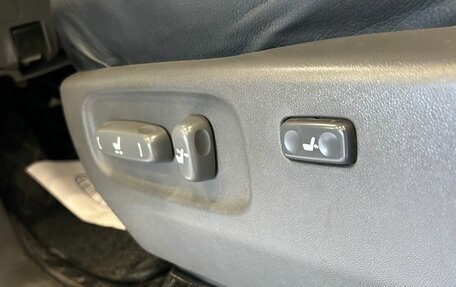 Toyota Land Cruiser Prado 120 рестайлинг, 2004 год, 1 518 000 рублей, 16 фотография