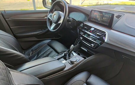 BMW 5 серия, 2019 год, 4 350 000 рублей, 15 фотография