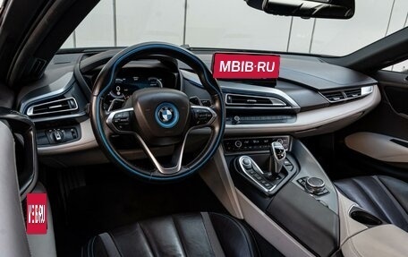 BMW i8 I рестайлинг, 2014 год, 5 900 000 рублей, 10 фотография